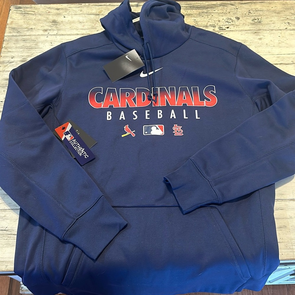 NWT Nike St Louis Cardinals Sweatshirt with super soft lining